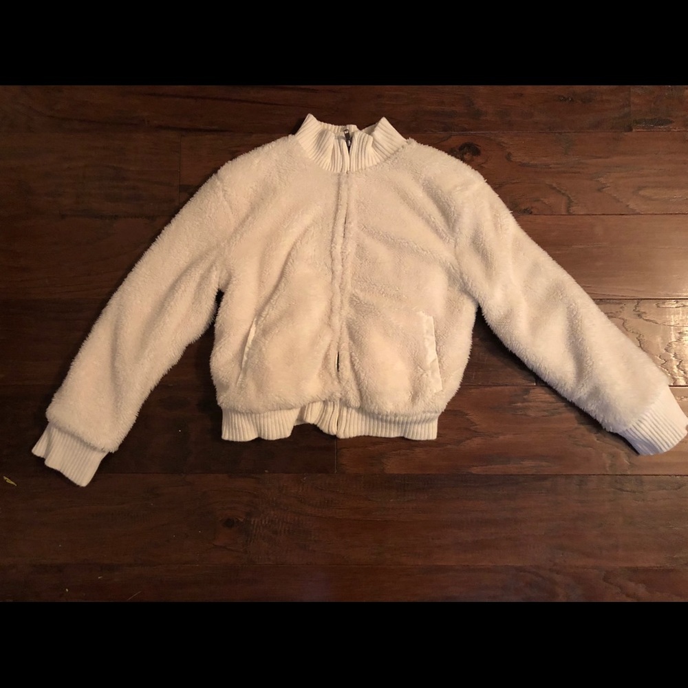 Super comfortable Gap jacket 🧥
